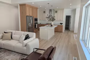 2563 E 2250 N, Layton, UT 84040 - Photo 3