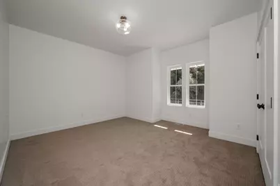 2563 E 2250 N, Layton, UT 84040 - Photo 15