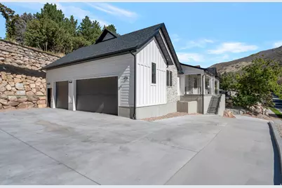 2563 E 2250 N, Layton, UT 84040 - Photo 27