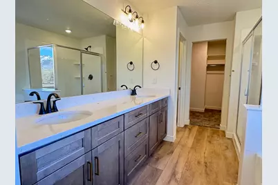 964 W Motor Vu Dr #215, Riverdale, UT 84405 - Photo 11