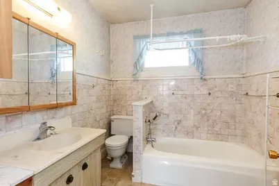 365 W 200 N, Logan, UT 84321 - Photo 17