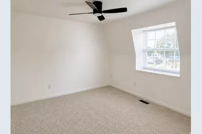 696 E Williamsburg Park Cir, Sandy, UT 84070 - Photo 19