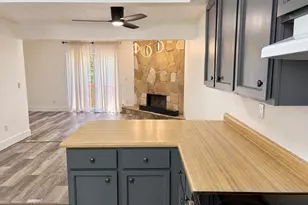 696 E Williamsburg Park Circle, Sandy, UT 84070 - Photo 7