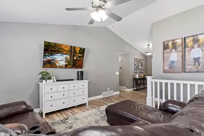 1628 W 1050 S, Syracuse, UT 84075 - Photo 9
