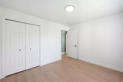 9217 S Jefferson Cv, Sandy, UT 84070 - Photo 15