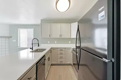 9217 S Jefferson Cv, Sandy, UT 84070 - Photo 9