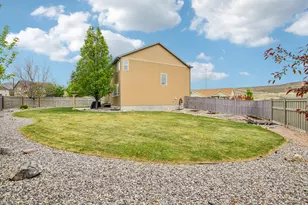 8761 N Durham Ct, Eagle Mountain, UT 84005 - Photo 43