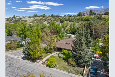 2931 E Robidoux Rd S, Sandy, UT 84093 - Photo 57