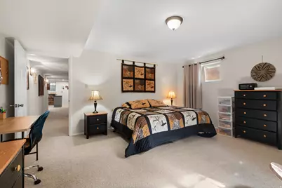 2931 E Robidoux Rd S, Sandy, UT 84093 - Photo 43
