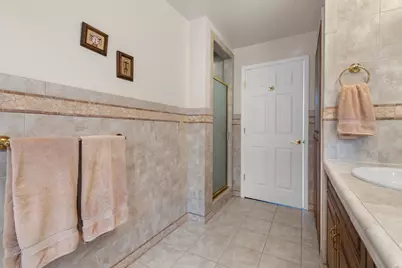 2931 E Robidoux Rd S, Sandy, UT 84093 - Photo 23
