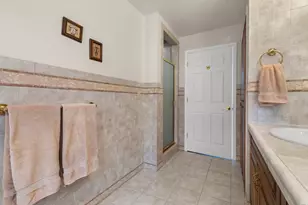 2931 E Robidoux Rd S, Sandy, UT 84093 - Photo 23