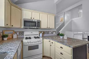 319 W 2325 N, Lehi, UT 84043 - Photo 9