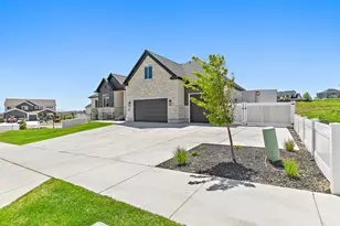 12149 N Creek Meadow Ct, Highland, UT 84003 - Photo 3