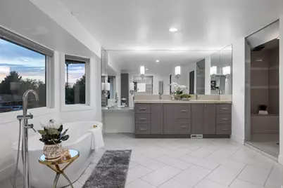 8479 S Escalante Dr, Sandy, UT 84093 - Photo 11