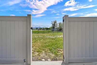 3724 S 3050 W, West Haven, UT 84401 - Photo 33