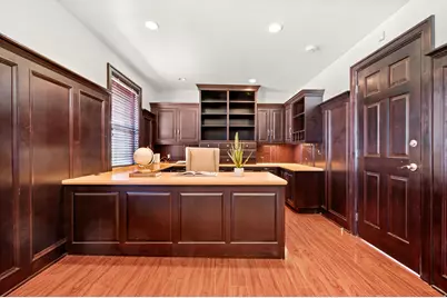 2804 E Arcadia Heights Cir, Salt Lake City, UT 84109 - Photo 15