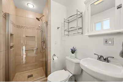 2804 E Arcadia Heights Cir, Salt Lake City, UT 84109 - Photo 19