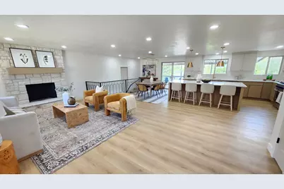 8492 S Mesa Dr E, Sandy, UT 84093 - Photo 7