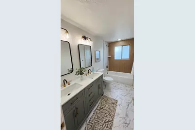 8492 S Mesa Dr E, Sandy, UT 84093 - Photo 15