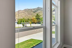 3518 E Breton Ln, Cottonwood Heights, UT 84093 - Photo 7