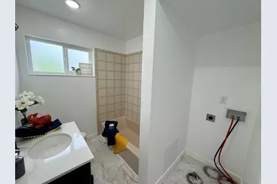 5447 S 2425 W, Roy, UT 84067 - Photo 15
