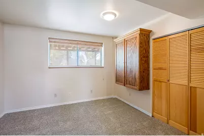 10140 S Buttercup Dr, Sandy, UT 84092 - Photo 13