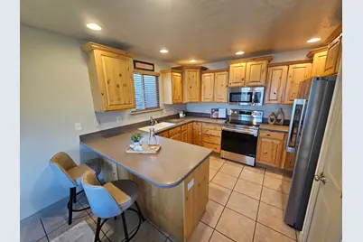 5669 W Lugano Dr S, West Jordan, UT 84084 - Photo 5