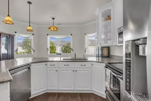 552 W 98 St N, Hyrum, UT 84319 - Photo 11