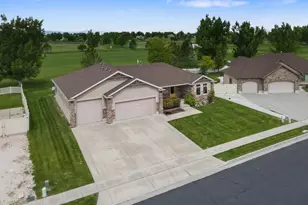 3591 N 2550 W, Farr West, UT 84404 - Photo 3