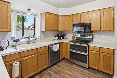 460 S 280 W, Orem, UT 84058 - Photo 13