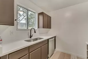 4238 W Old Miller Ct S, Salt Lake City, UT 84118 - Photo 5