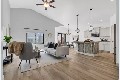 7778 N Sagebrush Ln E, Eagle Mountain, UT 84005 - Photo 9