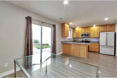 5974 S 2700 St W, Roy, UT 84067 - Photo 9