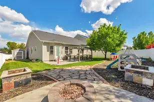 8256 S Imperial Oak Dr, West Jordan, UT 84081 - Photo 25