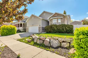 8256 S Imperial Oak Dr, West Jordan, UT 84081 - Photo 3