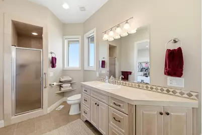 908 Fremont Rd, Bountiful, UT 84010 - Photo 27