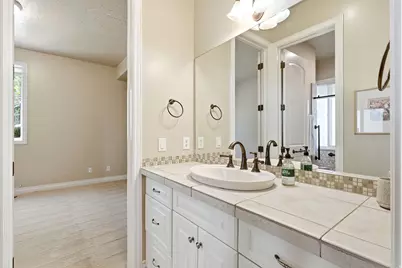 908 Fremont Rd, Bountiful, UT 84010 - Photo 79