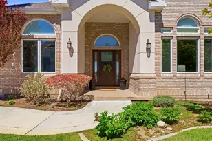 908 Fremont Rd, Bountiful, UT 84010 - Photo 3