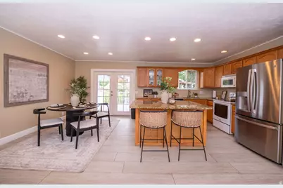6123 S Rodeo Ln, Cottonwood Heights, UT 84121 - Photo 7