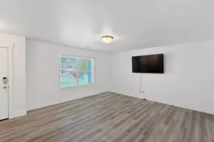 880 N 900 W, Tremonton, UT 84337 - Photo 3