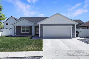 880 N 900 W, Tremonton, UT 84337 - Photo 1