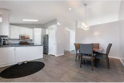 5244 W Shaggy Peak Dr, Riverton, UT 84096 - Photo 9