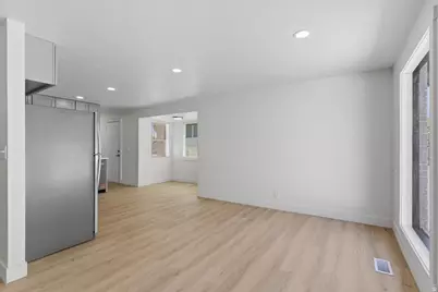 171 W Vine St, Tooele, UT 84074 - Photo 7