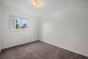 1954 W Theckston Rd, Taylorsville, UT 84129 - Photo 13