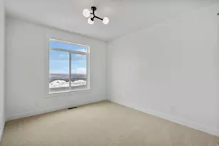 728 E Mountain Rd, North Ogden, UT 84414 - Photo 15