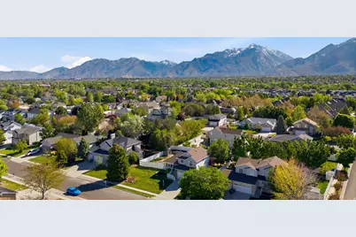 11189 S Ohenry Rd, Sandy, UT 84070 - Photo 33