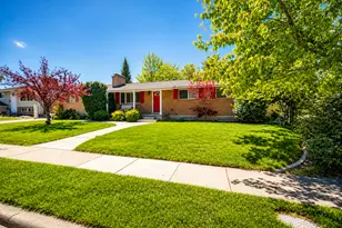 555 N 30 Dr W, Kaysville, UT 84037 - Photo 1