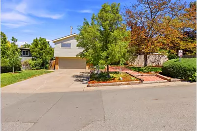 4245 S 3320 E, Holladay, UT 84124 - Photo 7