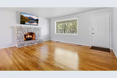 4245 S 3320 E, Holladay, UT 84124 - Photo 11