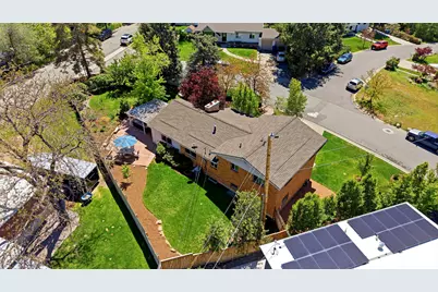 4245 S 3320 E, Holladay, UT 84124 - Photo 5